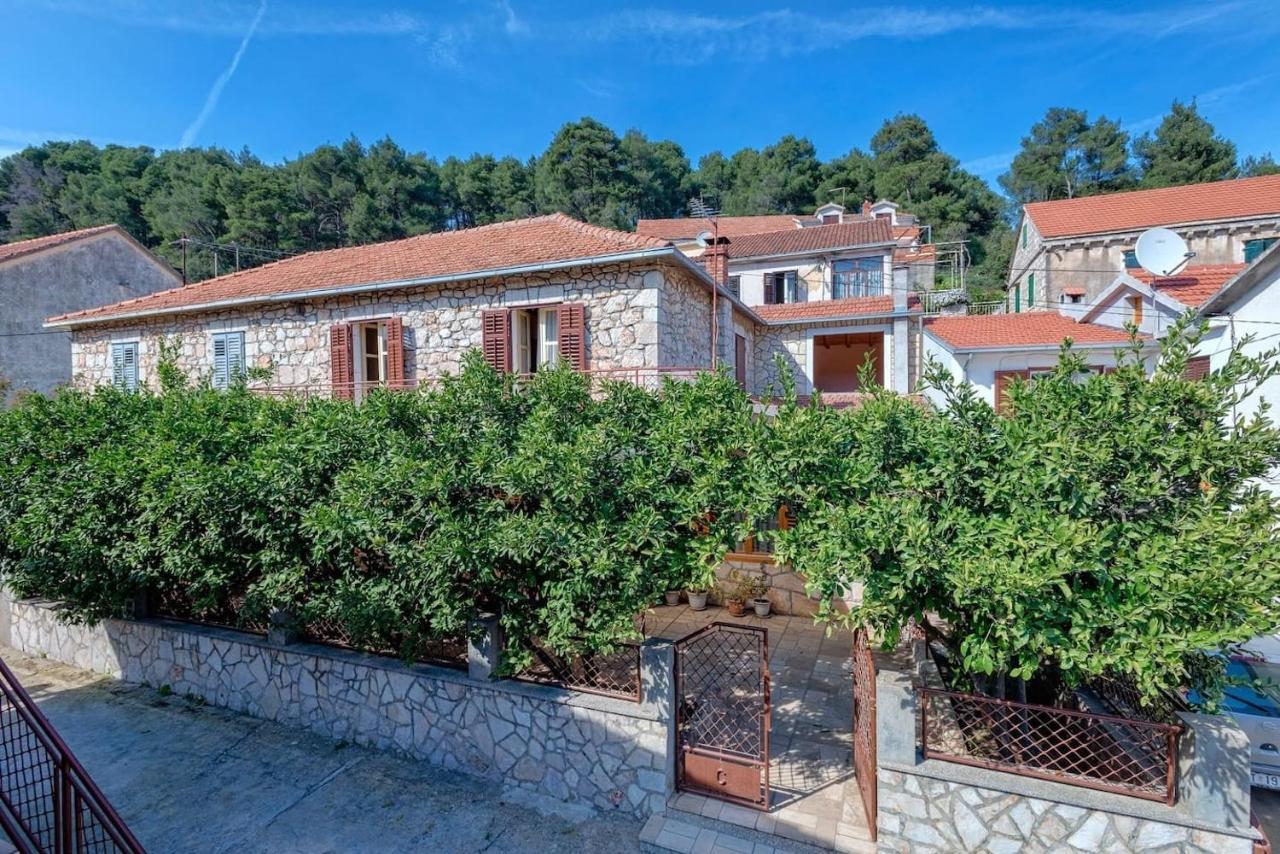 Holiday House With A Parking Space Svirce, Hvar - 17682 Vrbanj エクステリア 写真